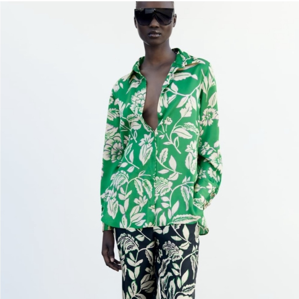 Zara Green Printed Satin Shirt Size Small